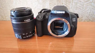 Cámara Canon 700D + Accesorios