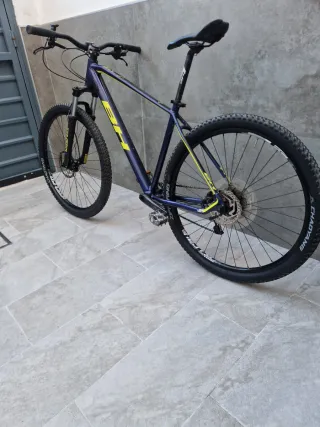 Bicicleta de Montaña BH