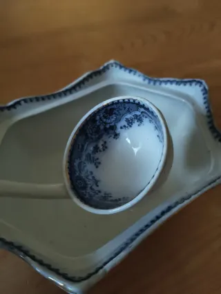 Salsera porcelana inglesa azul y blanca