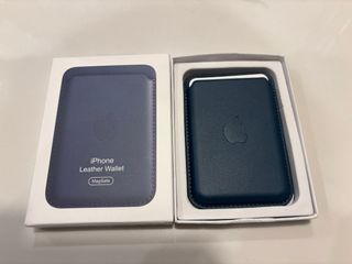 Magsafe Wallet blu nuovo per iPhone