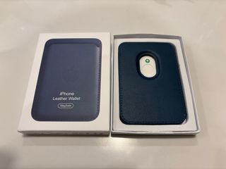 Magsafe Wallet blu nuovo per iPhone