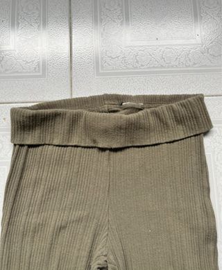 Calças flare legging verde militar