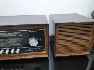 Radio Grundig de válvulas antigua