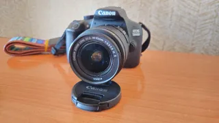 Cámara Canon 1300D + Bolso + Baterías