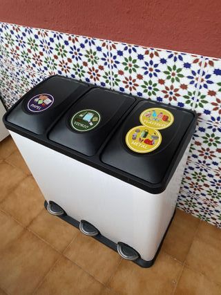 Cubo de reciclaje 3 compartimentos