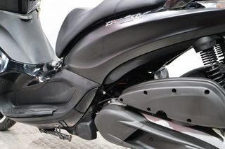 Piaggio Beverly 350 Police