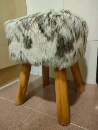 Taburete de pelo estilo nórdico