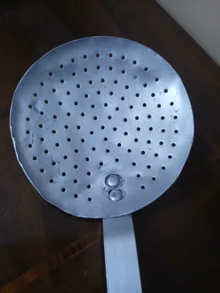 Schiumarola antica in alluminio