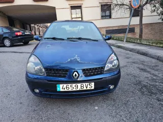 Renault Clio 2002