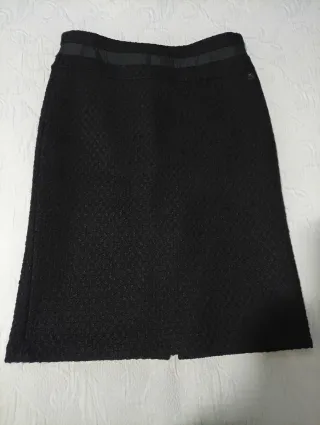 Falda Burberry Negra