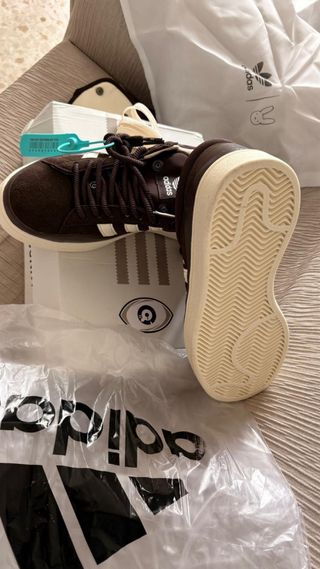 Zapatilla Adidas Campus Marrón y Blanca