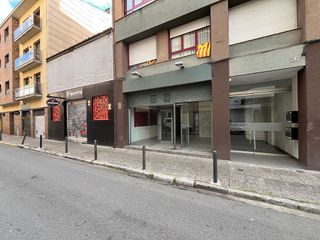 Local comercial en alquiler en Eixample Nord – La Devesa en Girona