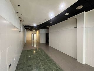 Local comercial en alquiler en Eixample Nord – La Devesa en Girona