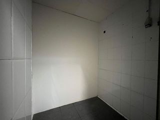 Local comercial en alquiler en Eixample Nord – La Devesa en Girona