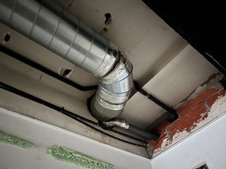 Local comercial en alquiler en Eixample Nord – La Devesa en Girona