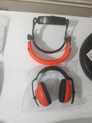 Visera Motosierra /Desbrozadora con Orejeras 2x1