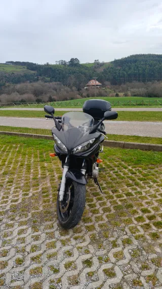 Yamaha Fazer 600 Negra