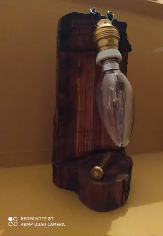 Lámpara artesanal madera rústica