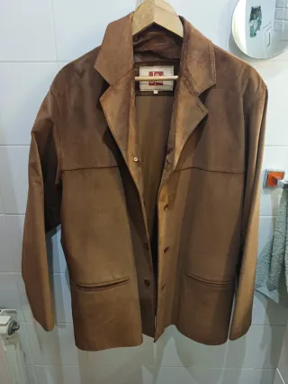 Chaquetón de piel marrón