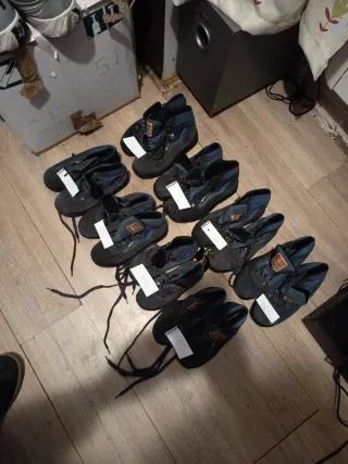 8 pares Botas Montaña Notton Nuevas