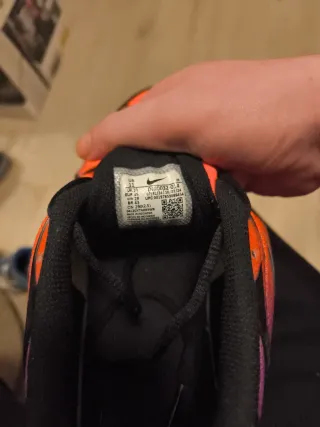 Zapatillas Nike TN Naranja y Morado