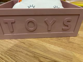 Caja de madera para juguetes