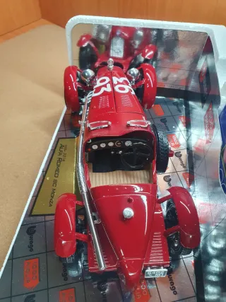 Alfa Romeo 8C Monza Bburago scala da 1/18