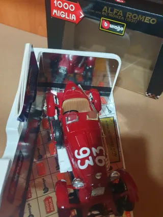 Alfa Romeo 8C Monza Bburago scala da 1/18