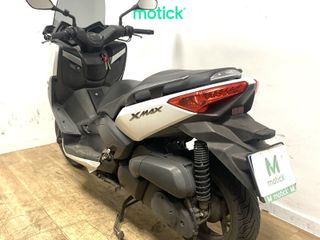 YAMAHA XMAX 250