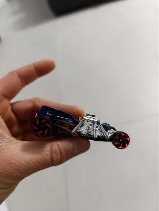 Hot Wheels Street Creeper Blu