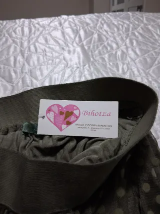 Falda larga verde con lunares