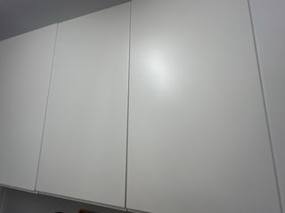 Muebles de cocina altos blancos