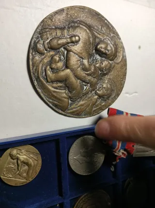 Lote de medallas antiguas