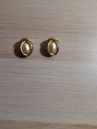 Pendientes dorados
