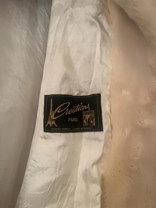 Abrigo beige de pelo sintético