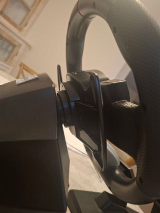 Volante/pedales Hori Racing Wheel Apex PC/PS4/PS5