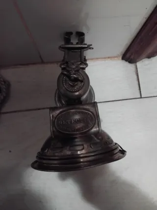 Antiguo faro carburo Detectiv