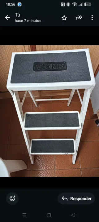 Escalera plegable 3 peldaños VICRIS