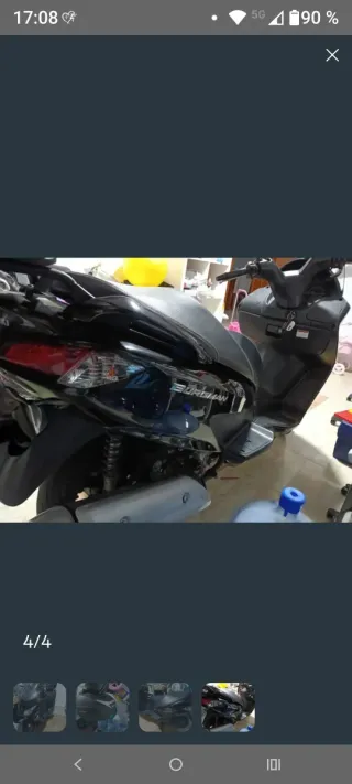 Suzuki Maxi Scooter Negra Automática