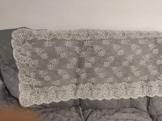 Mantilla blanco roto para niña