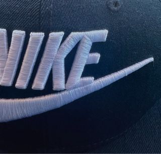 Gorra Nike Negra Logo Bordado Unisex