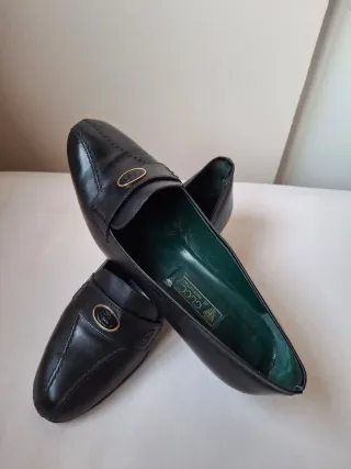 Zapatos GUCCI Mujer Tacón Bajo Negros