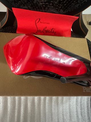 Tacones Christian Louboutin Negros