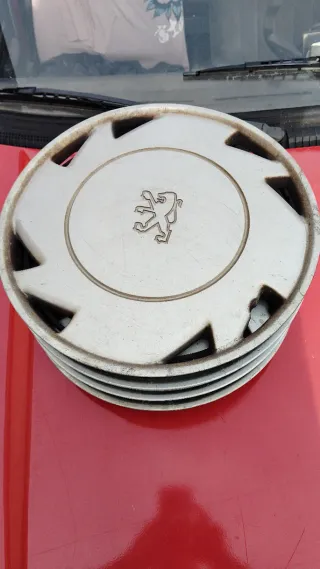 Tapacubos Peugeot