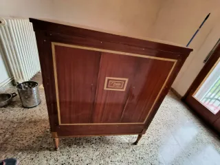 Mueble Secreter de Marquetería