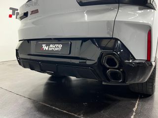 BMW XM 550 KW 748CV LABEL RED