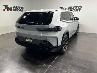 BMW XM 550 KW 748CV LABEL RED