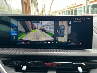 BMW XM 550 KW 748CV LABEL RED