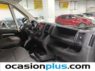 Citroen Jumper Furgon BlueHDi 140 35 L3H3 103 kW (140 CV)