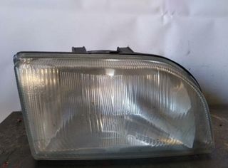 Faro derecho ford fiesta berl./courier 39579